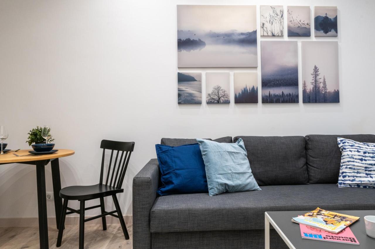 Cozy Studio 5 Min From Camp Nou Appartamento Barcellona