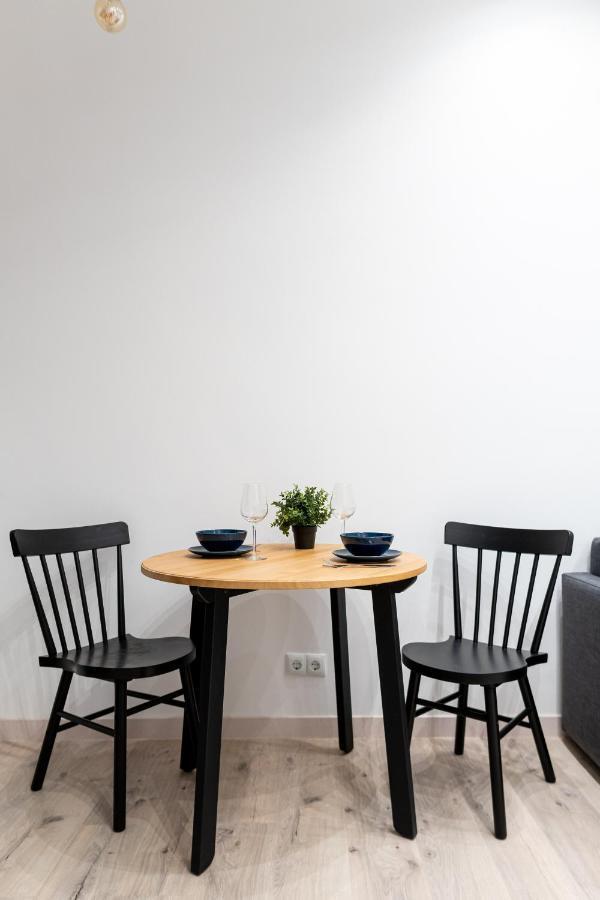 Cozy Studio 5 Min From Camp Nou Appartamento