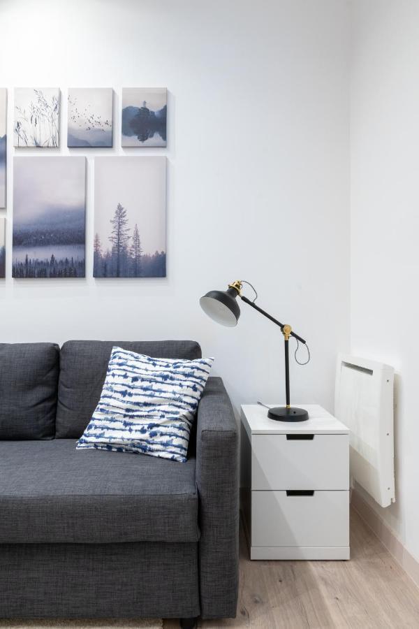 Appartamento Cozy Studio 5 Min From Camp Nou