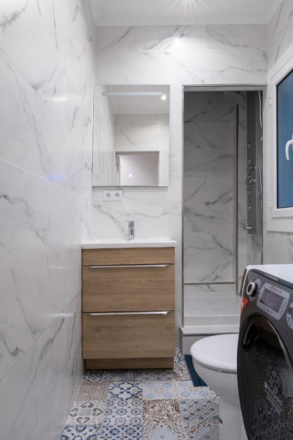 Appartamento Cozy Studio 5 Min From Camp Nou
